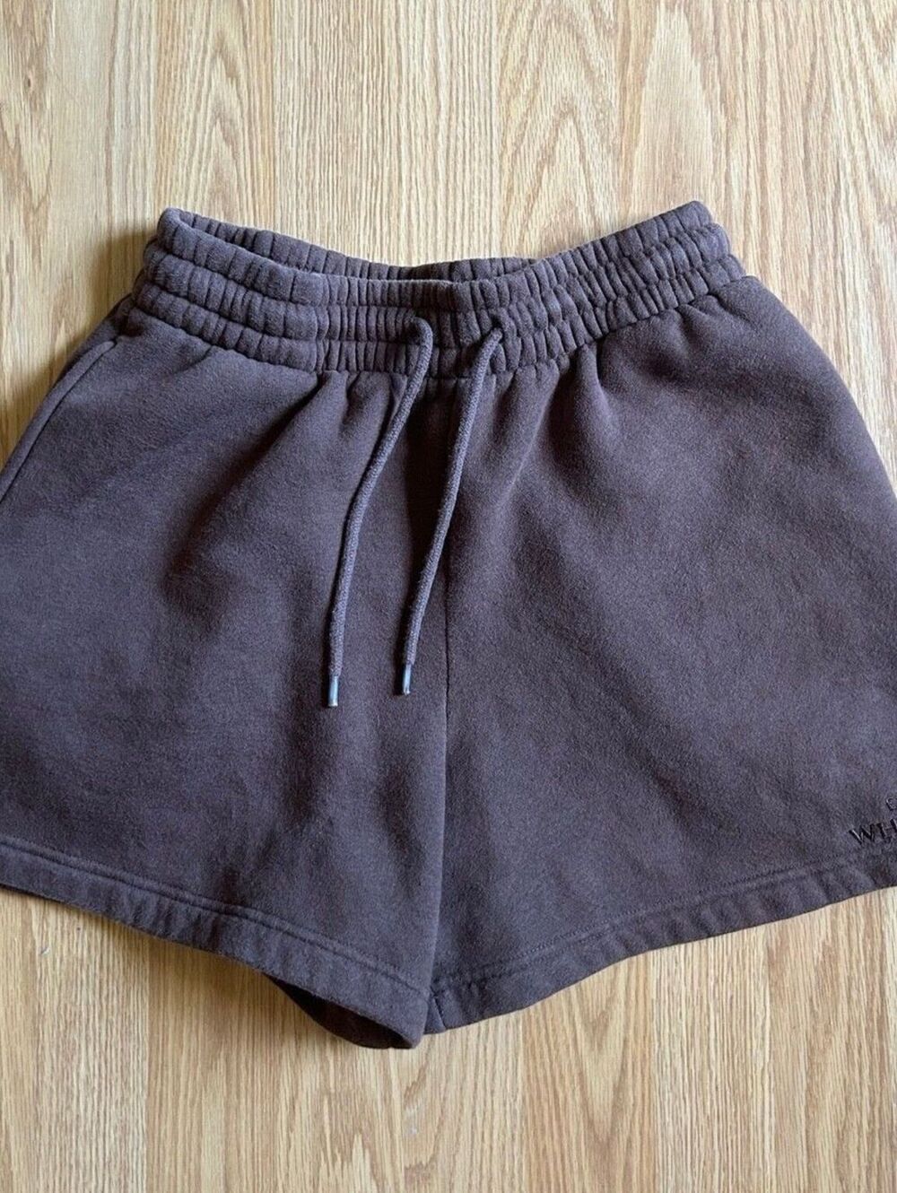 White Fox Chocolate Brown Fleece Sweat Shorts Small Embroidered Logo